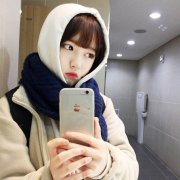 文艺清纯的女生皮肤