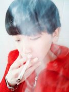 伤感个性的男生qq皮肤