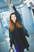 甜美爱笑的女生皮肤