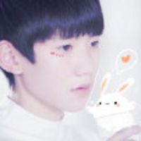 TFBOYSɰȵͷ