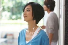 另类短发美女图片