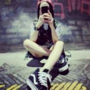 自拍个性的女生头像