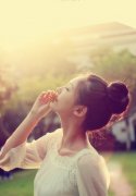 意境简约的女生皮肤