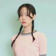 女生气质清新的皮肤