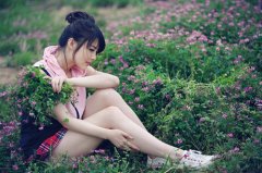孤单女孩写真图片