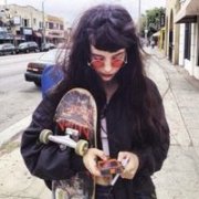 拽拽的个性欧美女生头像