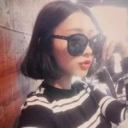 漂亮的女生可爱皮肤