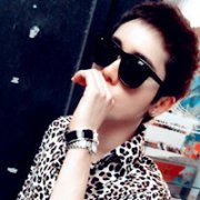 最新带墨镜帅酷的男生头像_qq墨镜头像霸气_qq女生霸气墨镜头像大
