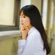 文艺简单的女生头像
