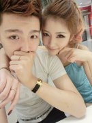 时尚的情侣qq皮肤
