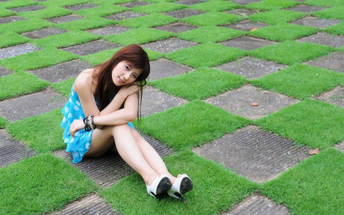 青春温婉的女生素材图片