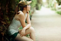 灿烂的青春女生素材图片
