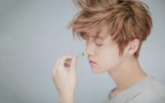 鹿晗帅气清新的图片