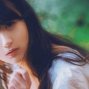 女生清纯的个性皮肤