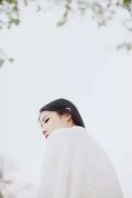 清纯的森系女生皮肤
