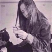 qq个性的女生简约头像
