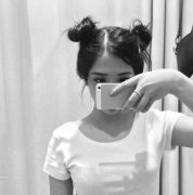 女生个性的时尚皮肤