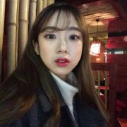 漂亮的气质甜美女生皮肤