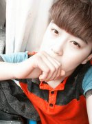 安静帅气的男生皮肤