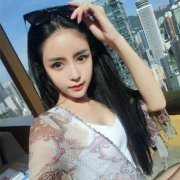 幸福的女生漂亮皮肤