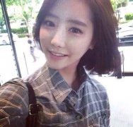 漂亮的甜美女生简约皮肤