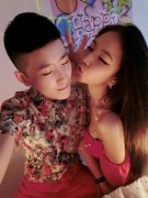 情侣简单的qq个性皮肤