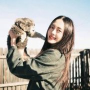甜美的自信女生头像