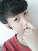 清纯清新的qq男生皮肤