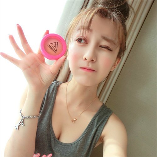 安静的甜蜜女生皮肤