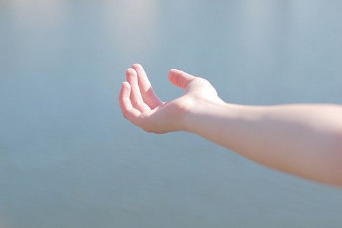 一直以为是正牌,没想到是备胎