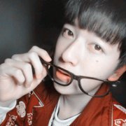 英俊,帅气,潇洒单身贵族男生头像-我们之间总有小秘密