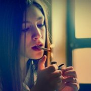 非主流你跟不上的潮流 抽烟的女生头像