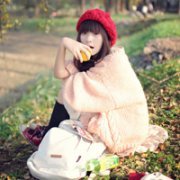喜不喜欢在于你 短发可爱美女图片头像