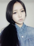 安静个性的女生皮肤