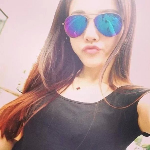 时尚的个性qq女生皮肤