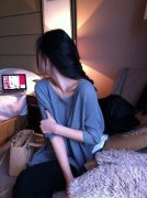 女生性感的个性漂亮皮肤