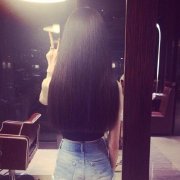 女生漂亮的个性长发皮肤