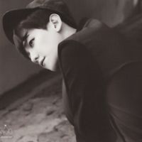 ڰ׵⾳˧EXOͷ