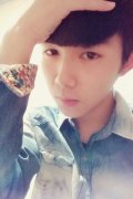 清纯男生qq皮肤