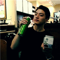 很少见的qq头像男生 因为自裁所以稀有