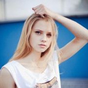 欧美气质个性女生头像