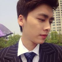 清秀帅气的李易峰头像