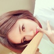 漂亮可人的女生皮肤