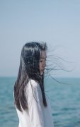 最新小清新气质女生qq皮肤