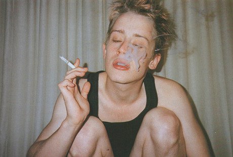 欧美个性抽烟图片