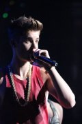 bieber帅气的个性图片