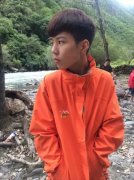 个性的简单男生图片