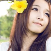头上带着花的女生头像-回忆就像那些花儿