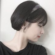 漂亮的个性气质女生皮肤