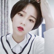 简单的个性漂亮女生皮肤